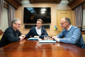 London Summit Called as Russia Escalates: Zelenskiy, Macron, Merz and Starmer to Review U.S. Peace Push After Massive Attacks